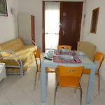 Villaggio Lussinpiccolo * ביביונה