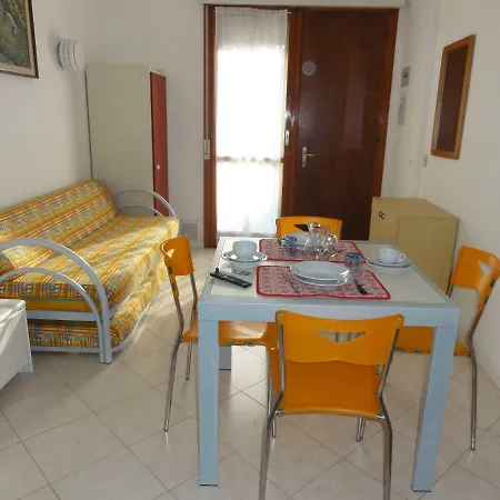 Villaggio Lussinpiccolo * ביביונה